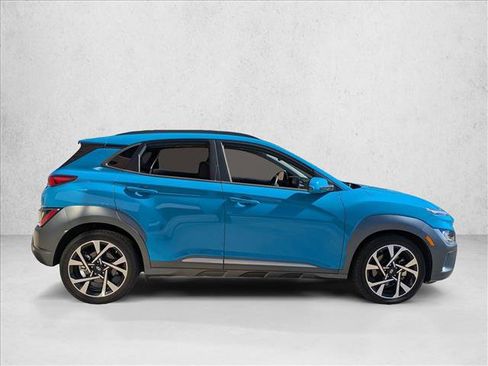 Used 2022 Hyundai Kona Limited image 3