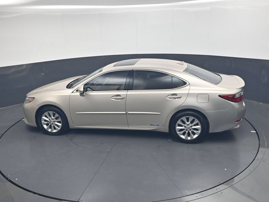 Used 2013 Lexus ES 300h w/ Luxury Pkg FWD image 21