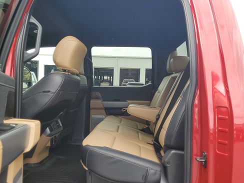 Used 2024 Ford F350 Lariat w/ Lariat Ultimate Package image 13