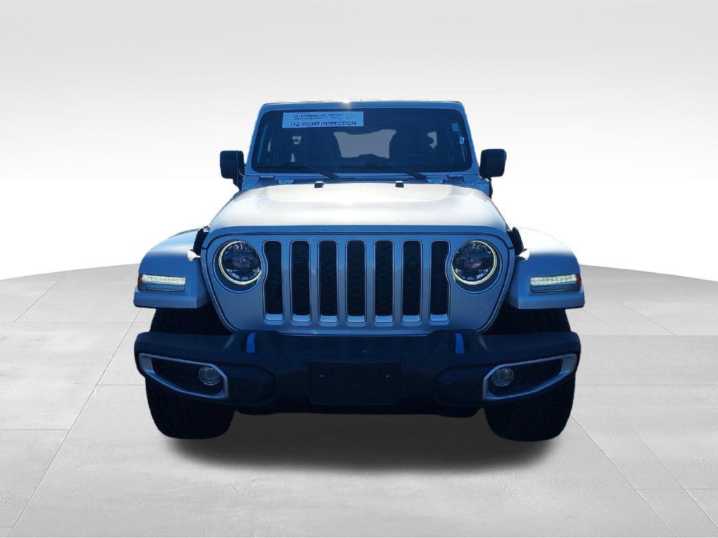 Used 2023 Jeep Wrangler Unlimited Sahara w/ Cold Weather Group AWD/4WD image 8
