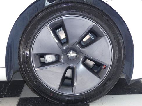 Used 2023 Tesla Model 3 Standard Range RWD image 30