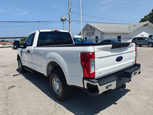 Used 2017 Ford F250 XL w/ Power Equipment Group RWD image 5
