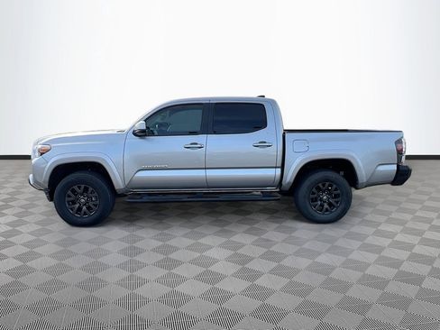 Used 2022 Toyota Tacoma SR5 image 4