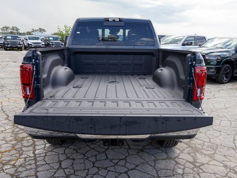 New 2027 RAM 2500 Laramie AWD/4WD image 13