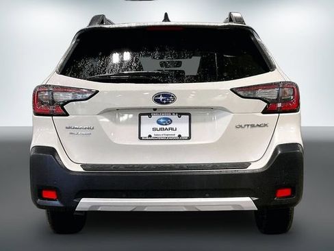 Used 2023 Subaru Outback Limited AWD/4WD image 4