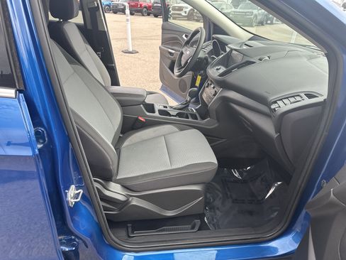 Used 2017 Ford Escape SE w/ Equipment Group 201A image 22