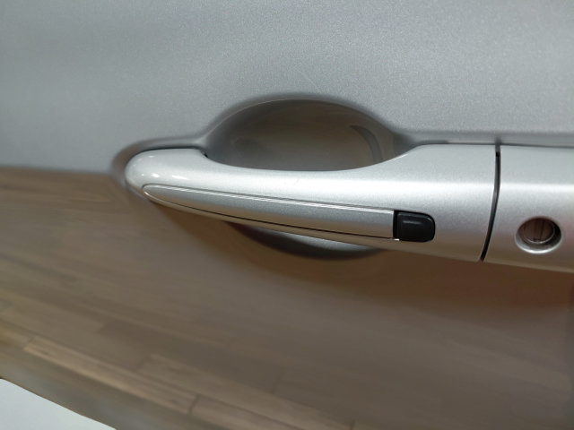 Used 2024 Chrysler Pacifica Touring-L FWD image 13