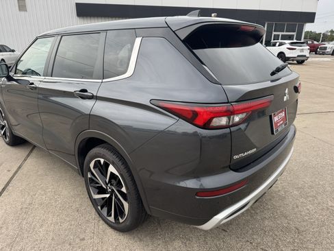 Used 2024 Mitsubishi Outlander FWD image 8