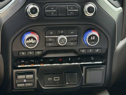 Used 2020 GMC Sierra 1500 Denali w/ Technology Package AWD/4WD image 20
