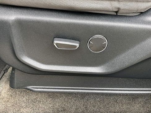 Used 2017 Ford F250 XLT w/ XLT Value Package image 26