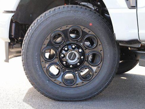 New 2026 Ford F350 Lariat w/ Black Appearance Package image 2