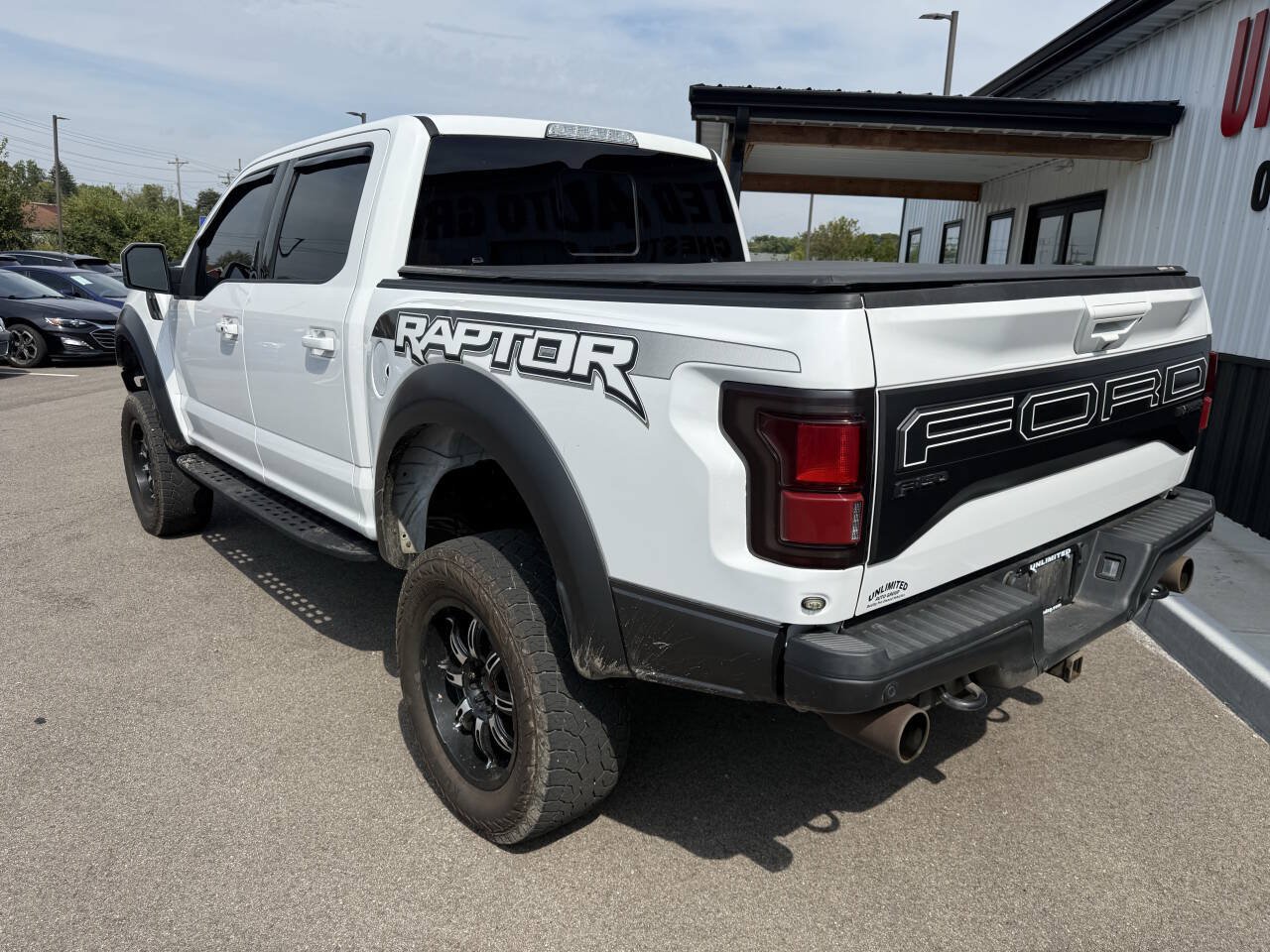 Used 2018 Ford F150 Raptor w/ Equipment Group 802A Luxury AWD/4WD image 11