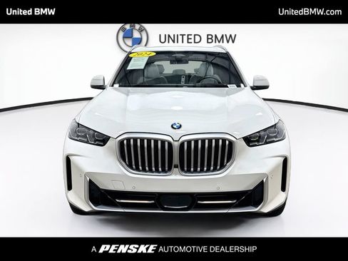 Certified 2024 BMW X5 sDrive40i w/ Premium Package RWD image 2