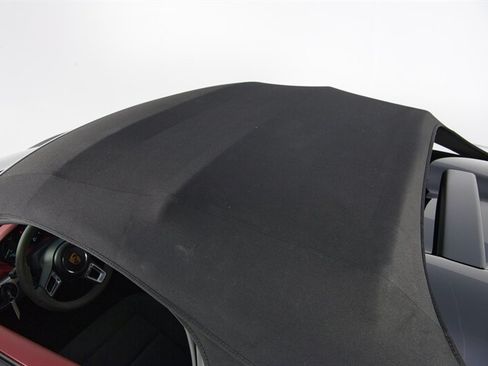 Used 2021 Porsche 718 Boxster Spyder RWD image 50