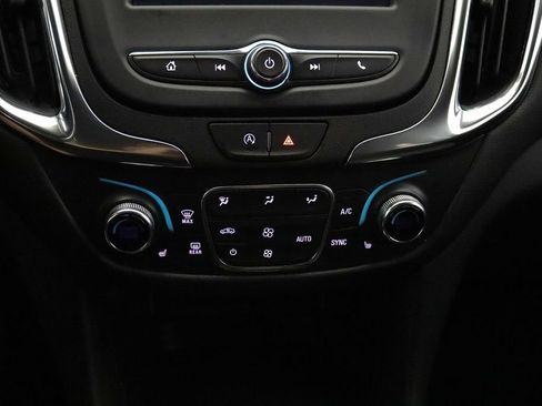 Used 2024 Chevrolet Equinox LT AWD/4WD image 25