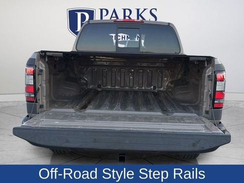Used 2022 Nissan Frontier Pro-X RWD image 17
