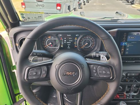 New 2025 Jeep Wrangler Unlimited Rubicon 392 image 22