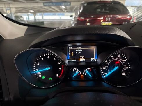 Used 2019 Ford Escape SE AWD/4WD image 7