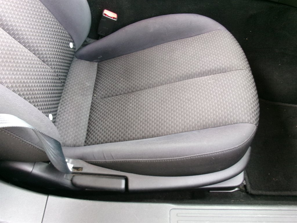 Used 2006 MAZDA MX-5 Miata Sport RWD image 17