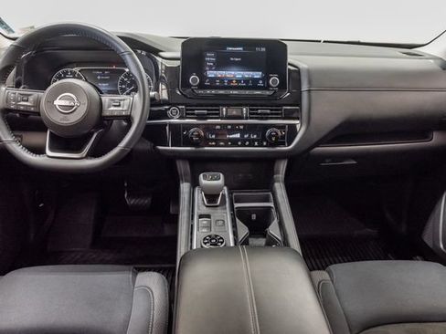 Used 2023 Nissan Pathfinder SV w/ SV Premium Package AWD/4WD image 29