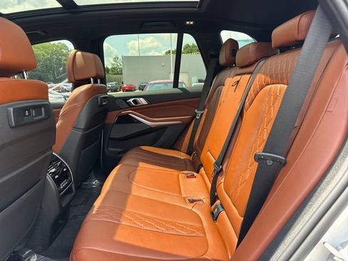 Used 2021 BMW X5 M50i AWD/4WD image 11