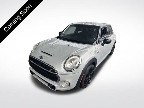 Used 2018 MINI Cooper S FWD image 1