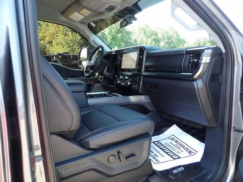 Used 2025 Ford F250 Lariat AWD/4WD image 42