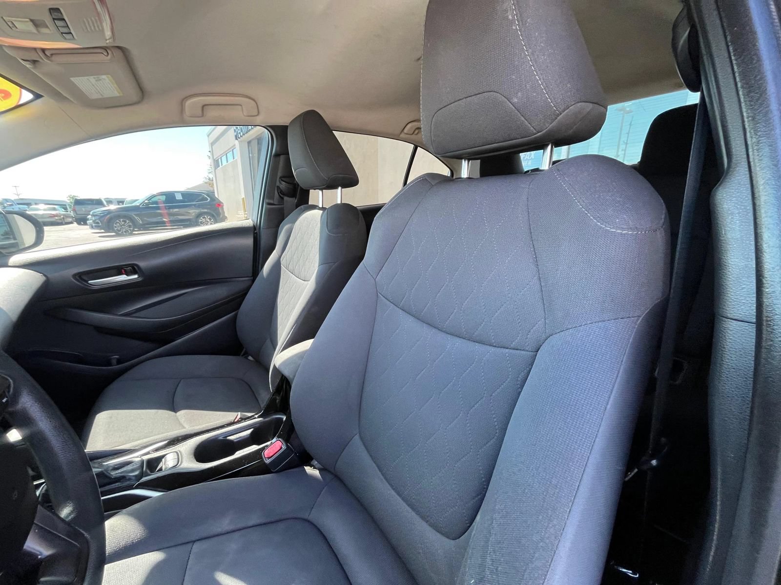 Used 2020 Toyota Corolla LE FWD image 13