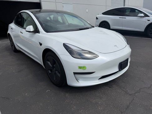 Used 2023 Tesla Model 3 Standard Range RWD image 2