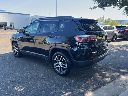 Used 2018 Jeep Compass Latitude w/ Popular Equipment Group image 5