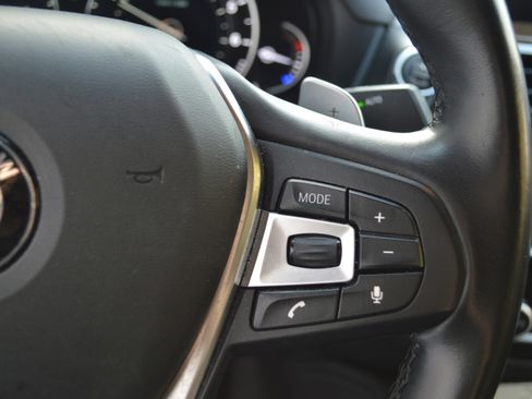 Used 2019 BMW X4 xDrive30i w/ Driving Assistance Package image 16