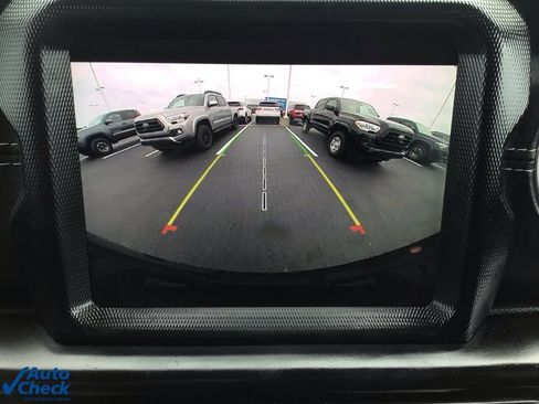 Used 2021 Jeep Wrangler Unlimited Sahara image 26