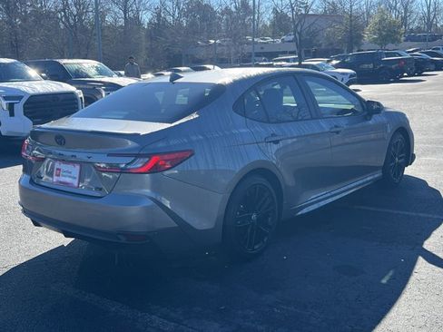 Certified 2025 Toyota Camry SE image 5