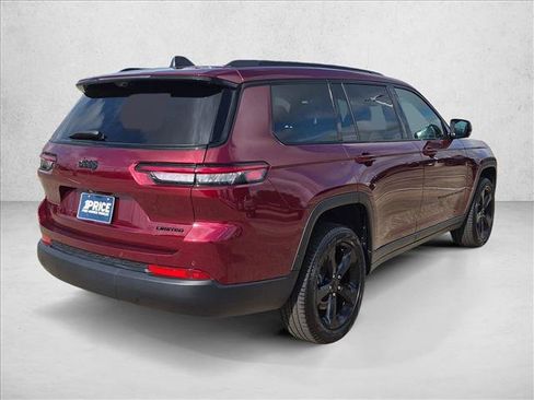 Used 2025 Jeep Grand Cherokee L Limited w/ Luxury Tech Group II AWD/4WD image 5