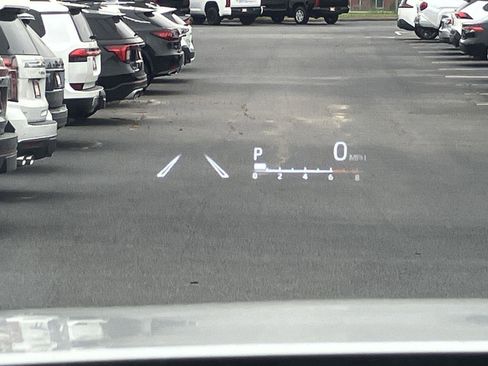 Used 2024 Toyota Highlander Platinum image 18