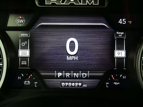 Used 2020 RAM 1500 Laramie AWD/4WD image 28