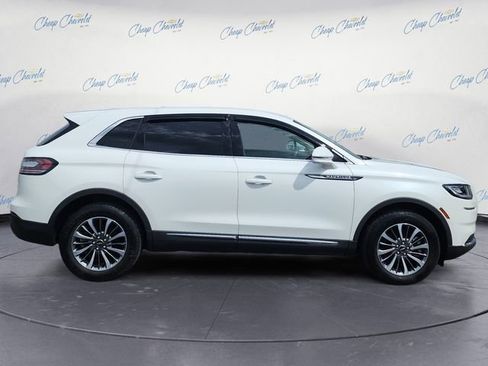 Used 2023 Lincoln Nautilus FWD image 6