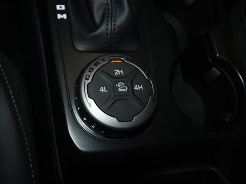 New 2025 Ford Bronco Outer Banks image 15