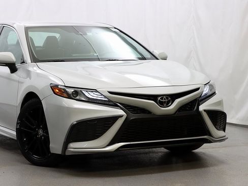 Used 2023 Toyota Camry XSE image 2