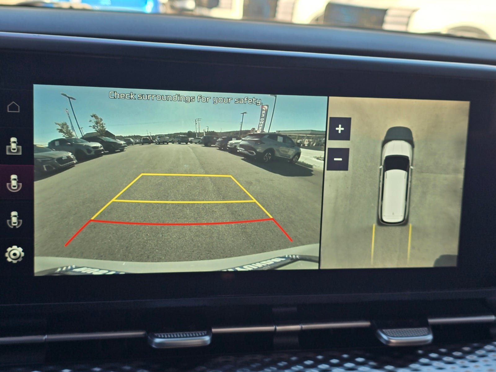 Used 2022 Kia Carnival SX Prestige FWD image 18