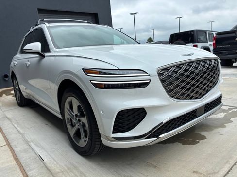 New 2026 Genesis GV70 2.5T Advanced AWD/4WD image 3