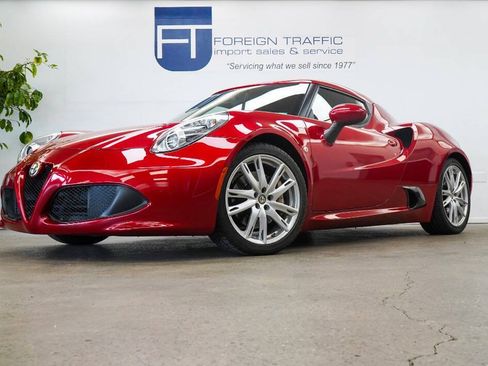 Used 2016 Alfa Romeo 4C Coupe w/ Convenience Group - Coupe RWD image 25
