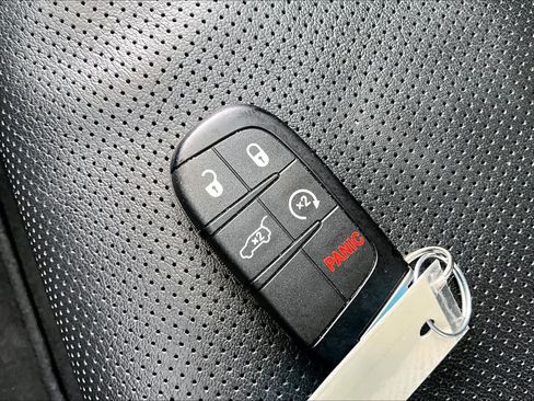 Used 2025 Dodge Durango GT AWD/4WD image 15