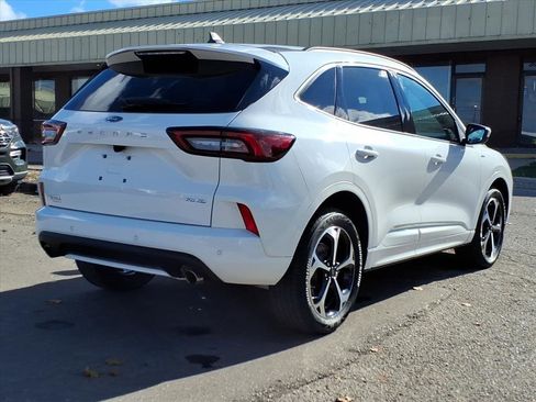 Used 2023 Ford Escape ST-Line Select w/ Tech Pack #2 image 5