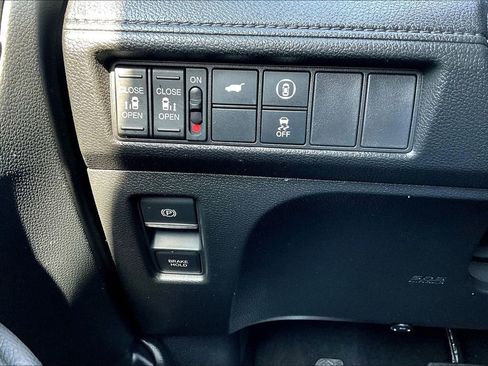 Used 2023 Honda Odyssey Sport image 16
