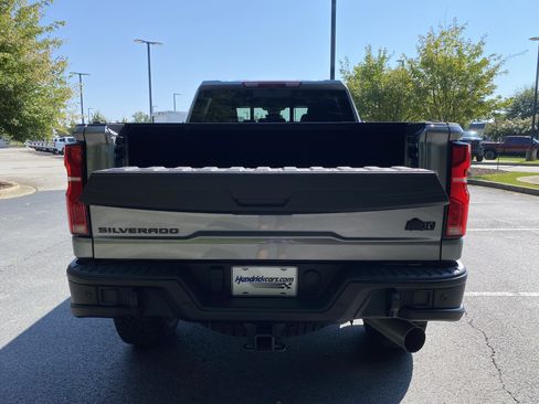 Used 2026 Chevrolet Silverado 2500 ZR2 w/ ZR2 Bison Edition AWD/4WD image 11