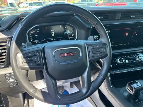 Used 2024 GMC Sierra 1500 AT4 w/ Technology Package AWD/4WD image 29