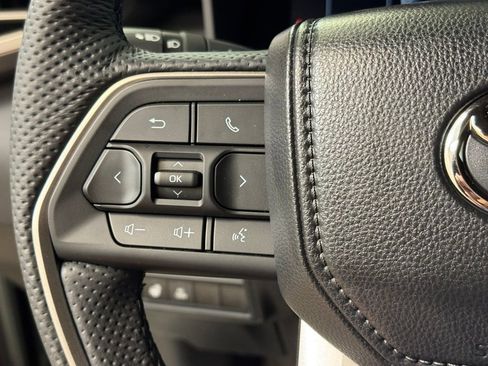 Used 2026 Toyota Tundra Limited w/ Power Package AWD/4WD image 39