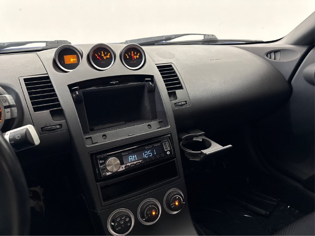 Used 2004 Nissan 350Z Coupe RWD image 35