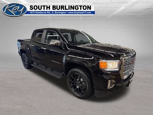 Used 2022 GMC Canyon Denali w/ Denali Black Edition Package AWD/4WD image 9